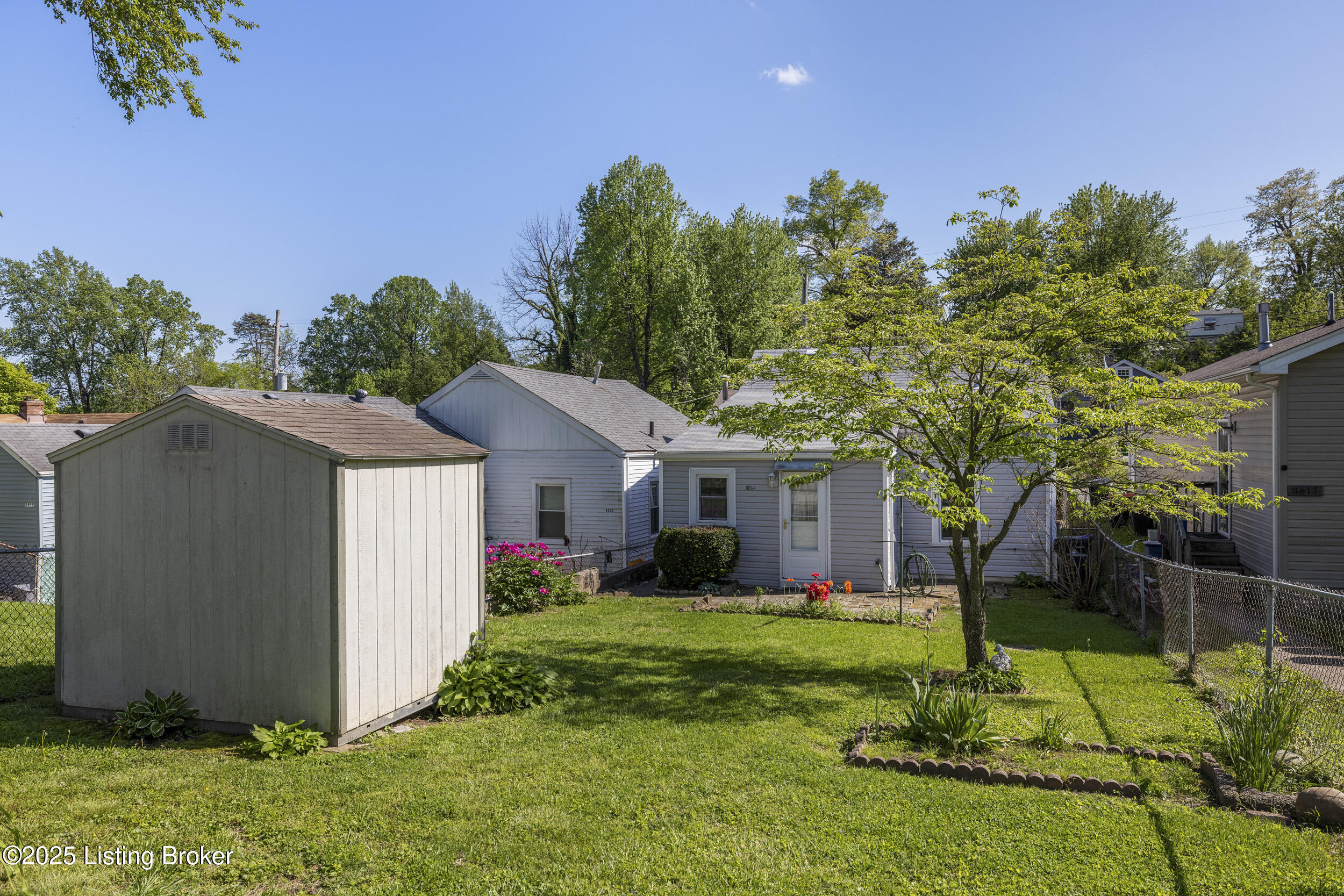 1415 Haskin Ave, Louisville, Pennsylvania image 5