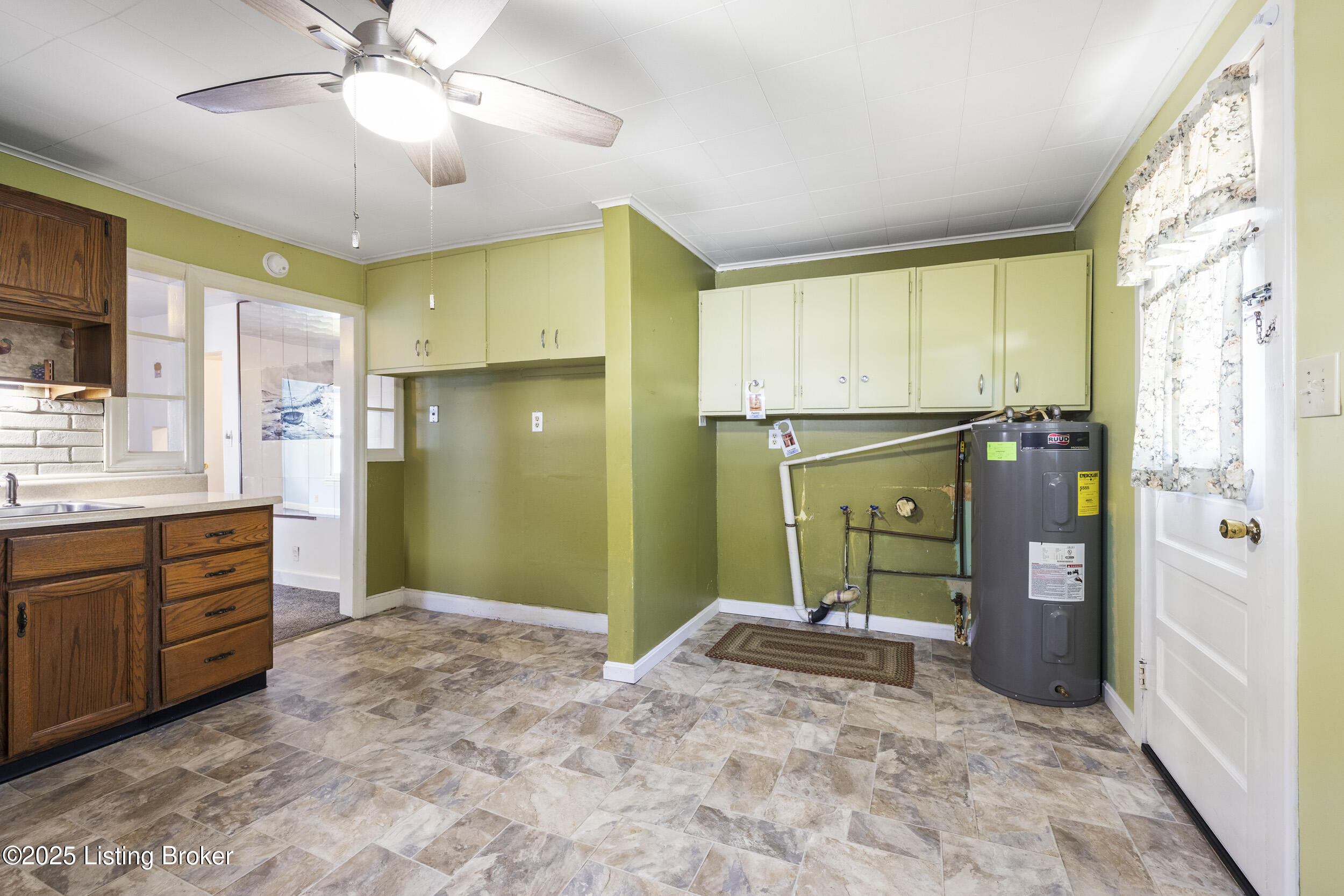 1415 Haskin Ave, Louisville, Pennsylvania image 20