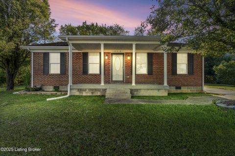 Photo of 112 Cottage Ct, Bardstown, KY 40004 (MLS # 1700202)