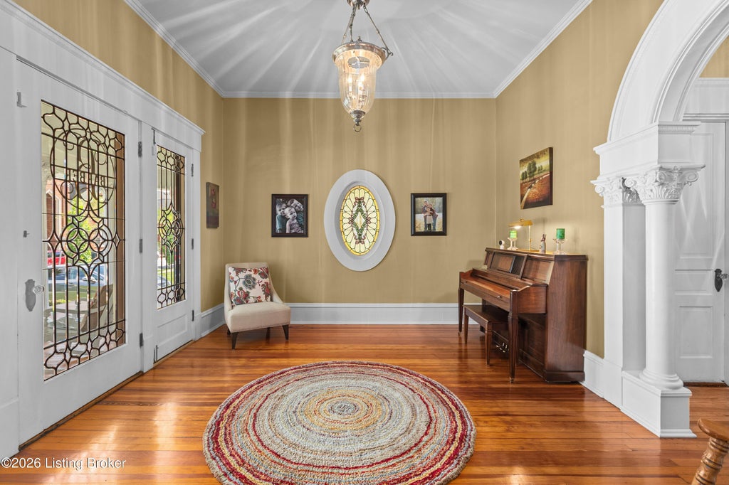 Photo of 315 E 3rd St, Frankfort, KY 40601 (MLS # 1721860)