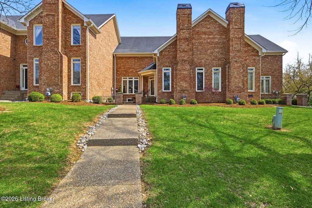 Photo of 7922 Grenoble Ln, Prospect, KY 40059 (MLS # 1717320)