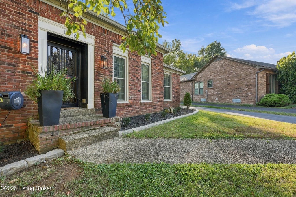 Photo of 11916 Berry Hill Rd, Louisville, KY 40243 (MLS # 1732102)