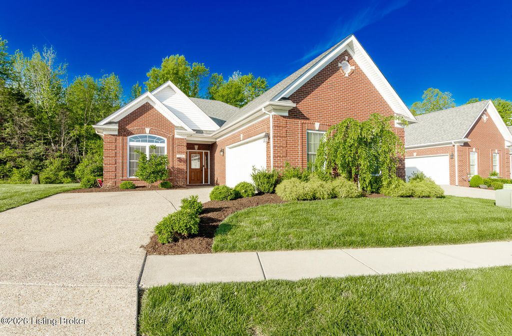 Photo of 7206 Brett Frazier Dr, Louisville, KY 40291 (MLS # 1715158)