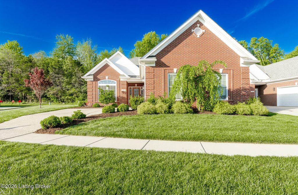 Photo of 7206 Brett Frazier Dr, Louisville, KY 40291 (MLS # 1715158)