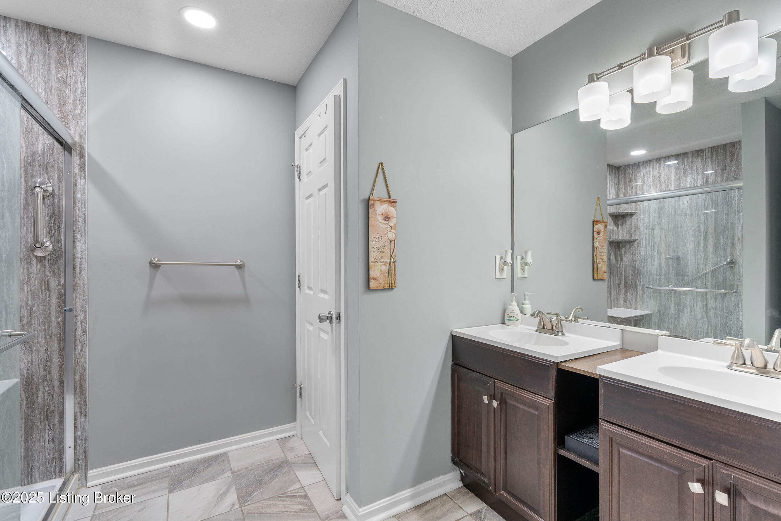 270 Spring House Ln, Louisville, Kentucky image 26