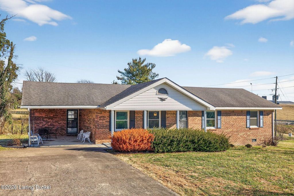 Photo of 116 Southern Dr, Perryville, KY 40468 (MLS # 1707848)