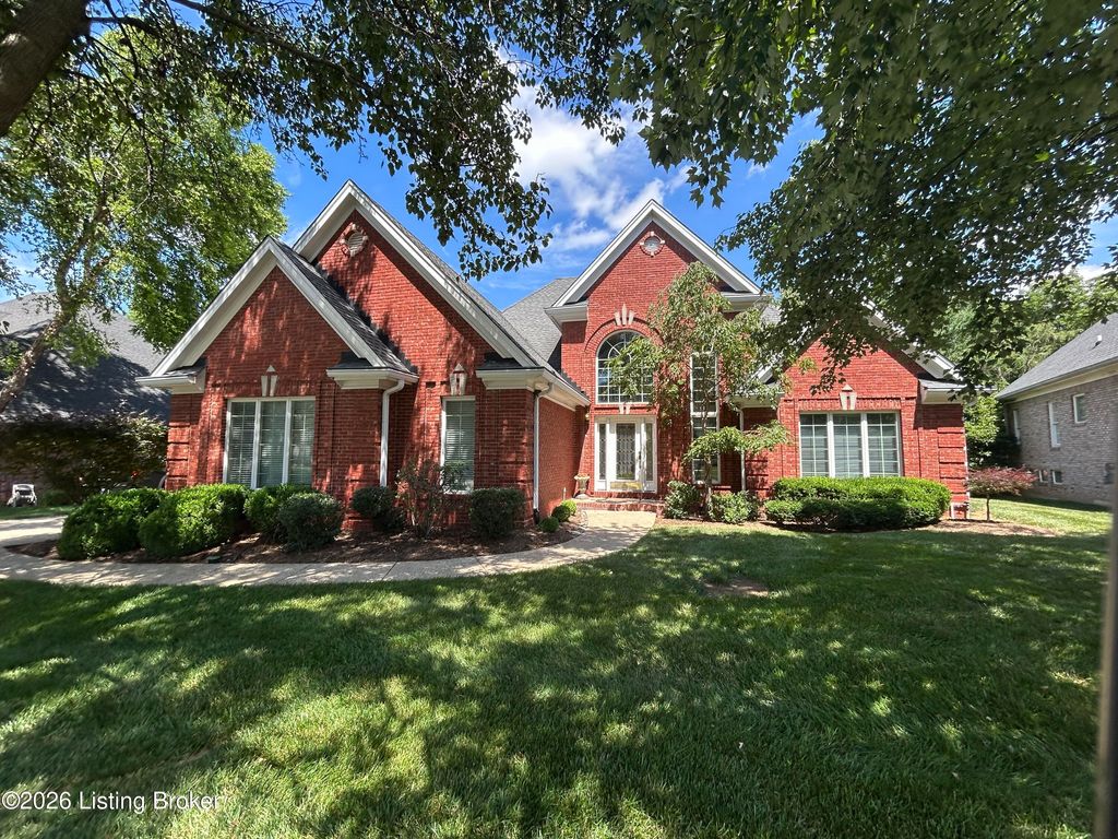 Photo of 5005 Wolf Pen Woods Dr, Prospect, KY 40059 (MLS # 1720820)