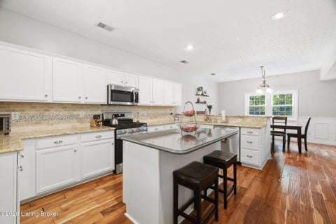 Tiny photo for 14417 Spring Dr, Prospect, KY 40059 (MLS # 1729694)