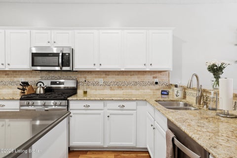 Tiny photo for 14417 Spring Dr, Prospect, KY 40059 (MLS # 1729694)
