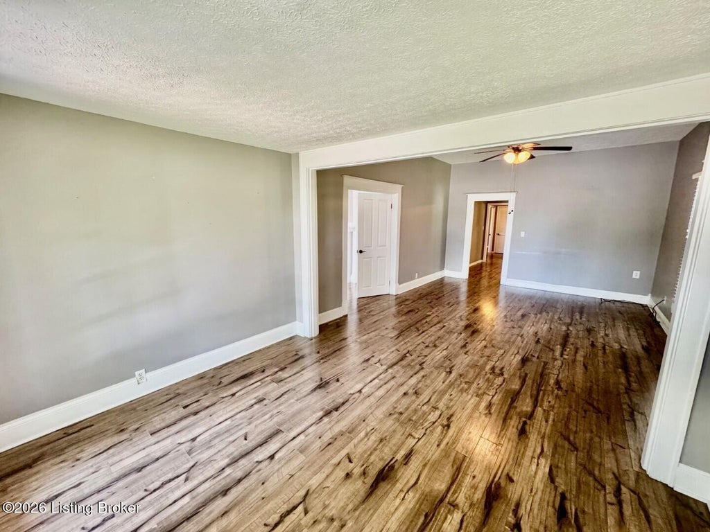 Photo of 231 W Main St, Springfield, KY 40069 (MLS # 1717246)