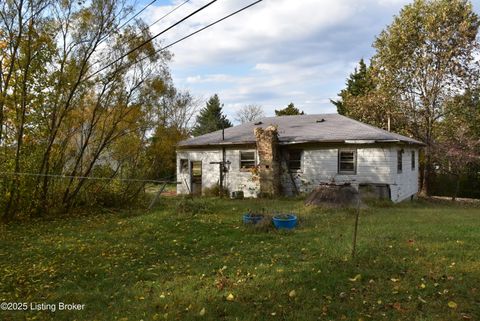 Photo of 6039 Battle Training Rd, Elizabethtown, KY 42701 (MLS # 1701878)