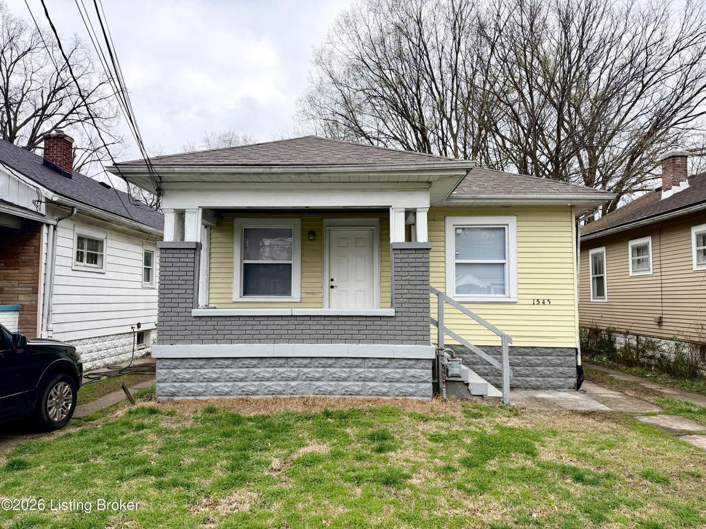 Photo of 1545 Catalpa St, Louisville, KY 40211 (MLS # 1711563)