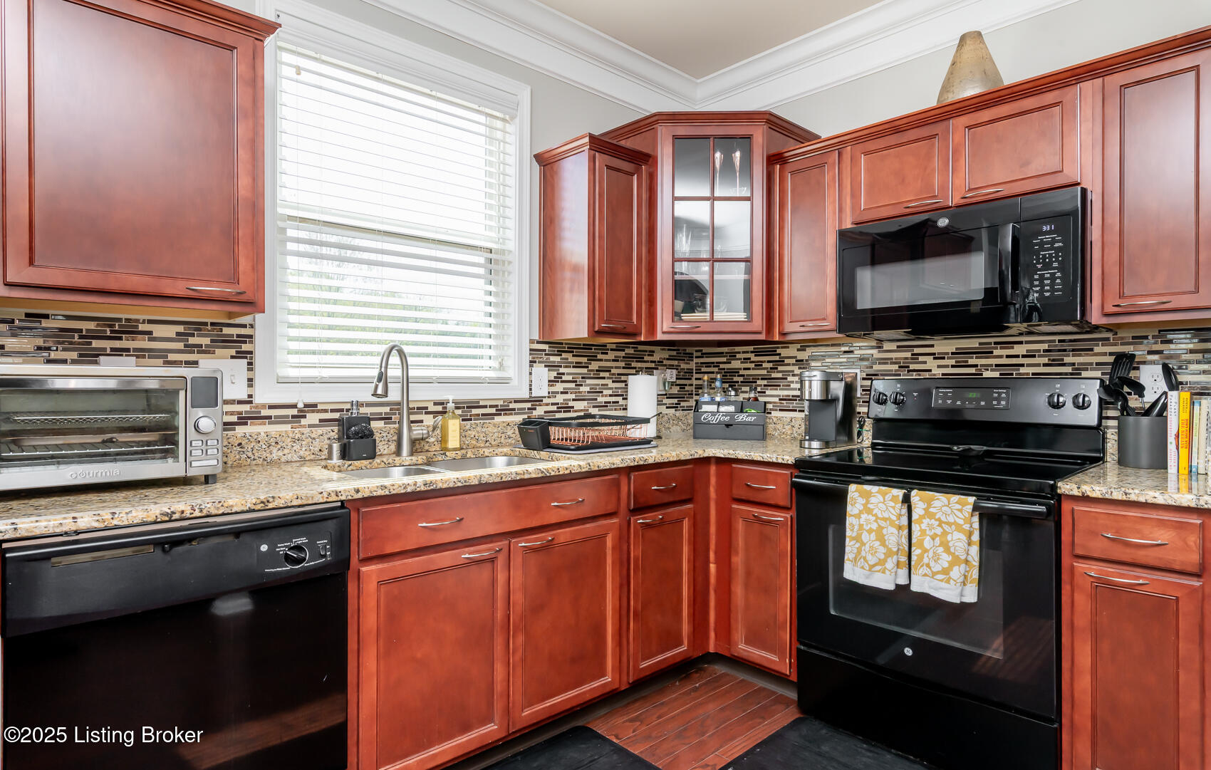 1061 Autumn Crest Ln, Louisville, Pennsylvania image 17
