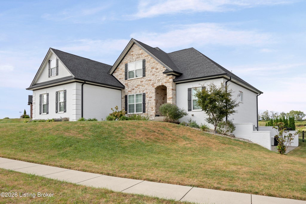 Photo of 132 Winners Cir, Shelbyville, KY 40065 (MLS # 1730080)