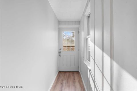 Tiny photo for 2342 Lansdowne Ave, Louisville, KY 40217 (MLS # 1709306)