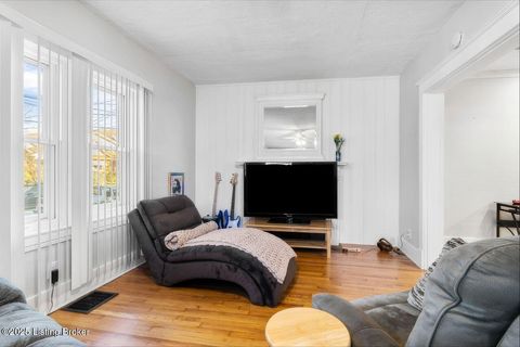 Tiny photo for 2342 Lansdowne Ave, Louisville, KY 40217 (MLS # 1709306)