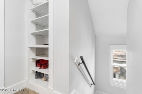 Tiny photo for 2342 Lansdowne Ave, Louisville, KY 40217 (MLS # 1709306)