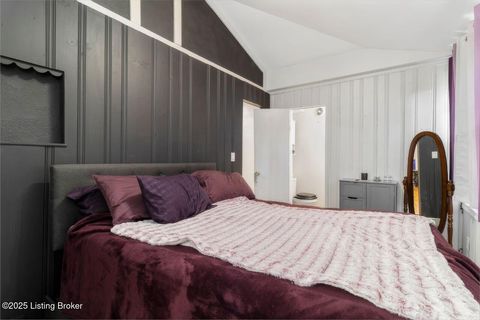 Tiny photo for 2342 Lansdowne Ave, Louisville, KY 40217 (MLS # 1709306)