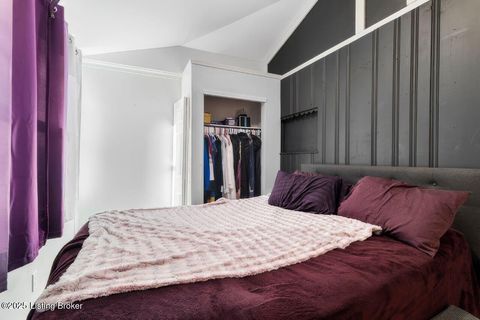 Tiny photo for 2342 Lansdowne Ave, Louisville, KY 40217 (MLS # 1709306)