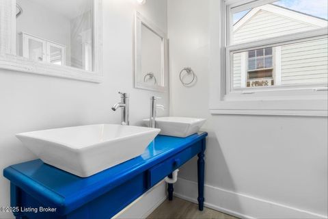 Tiny photo for 2342 Lansdowne Ave, Louisville, KY 40217 (MLS # 1709306)