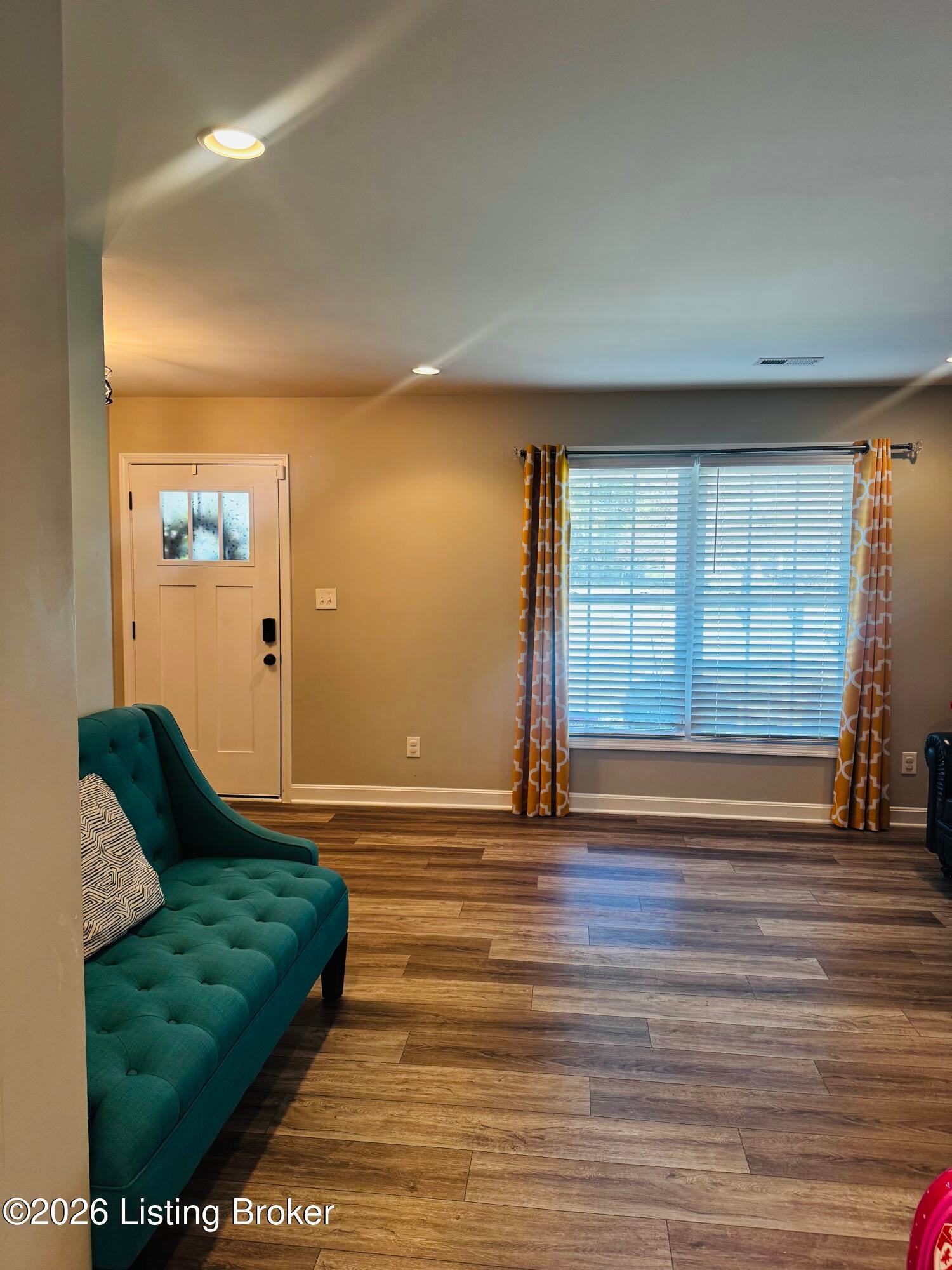 10504 Church Ct - Photo 3