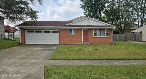 Photo of 5000 Oldshire Rd, Louisville, KY 40229 (MLS # 1700063)