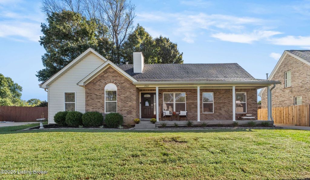 Photo of 12005 Valley Meadow Way, Louisville, KY 40272 (MLS # 1704254)