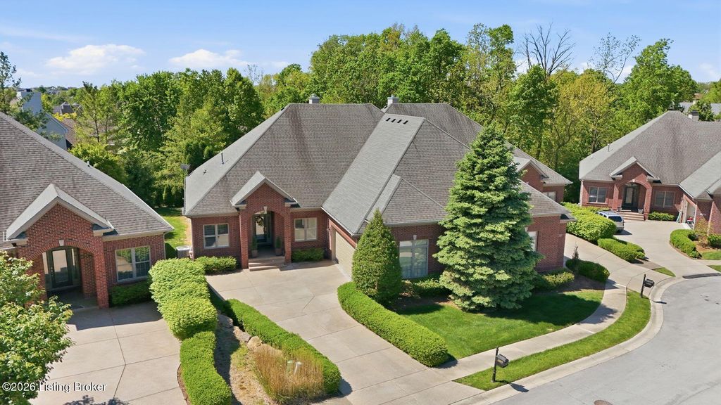 Photo of 14607 Valencia Dr, Louisville, KY 40245 (MLS # 1716437)