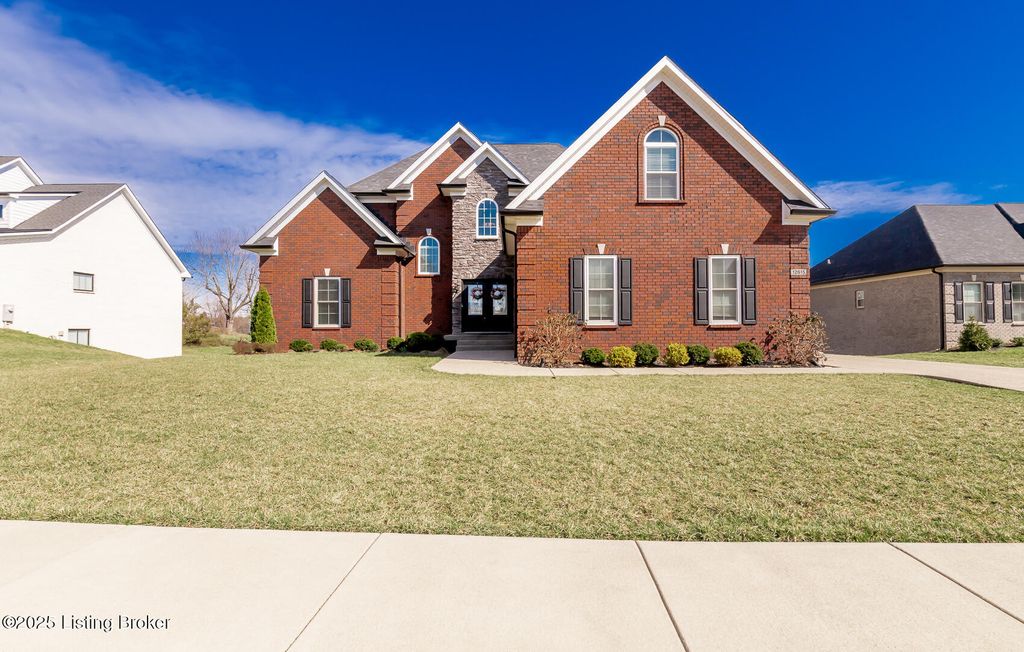 Photo of 12615 Valley Pine Dr, Louisville, KY 40299 (MLS # 1700072)
