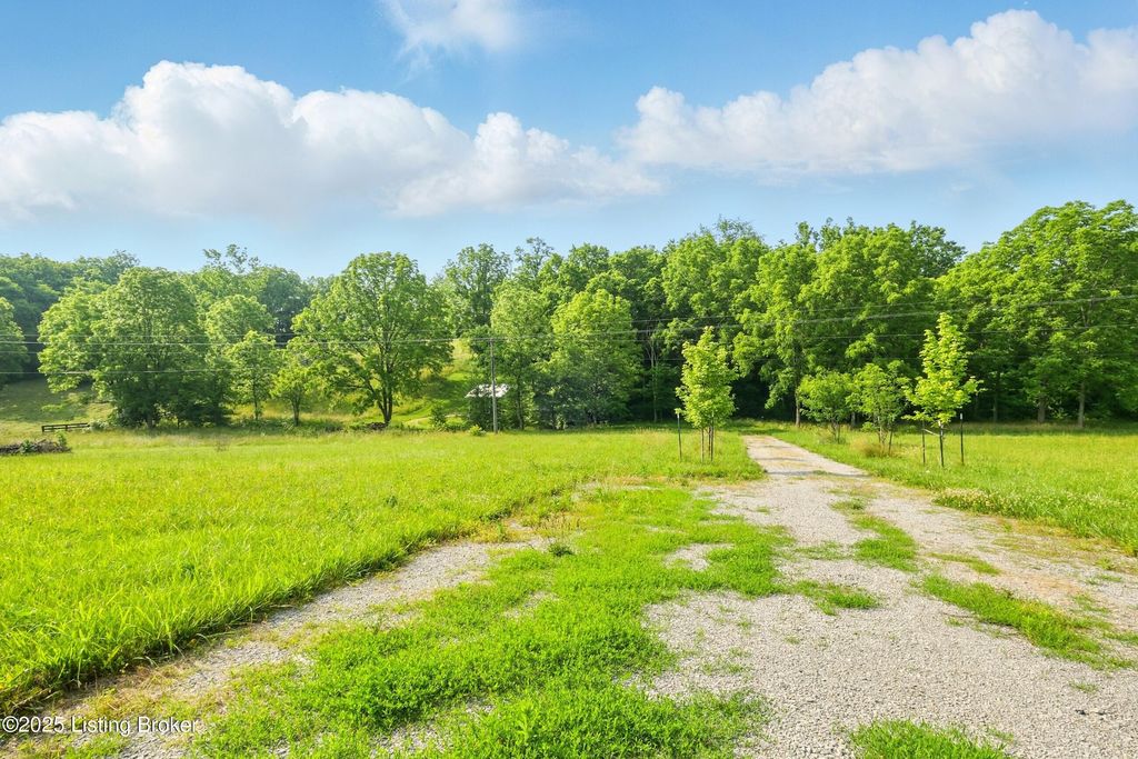 Photo of 0000 Lagrange Rd, New Castle, KY 40050 (MLS # 1707383)