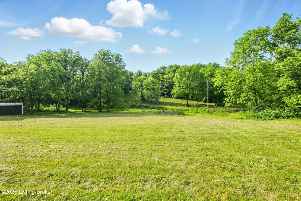 Photo of 0000 Lagrange Rd, New Castle, KY 40050 (MLS # 1707383)