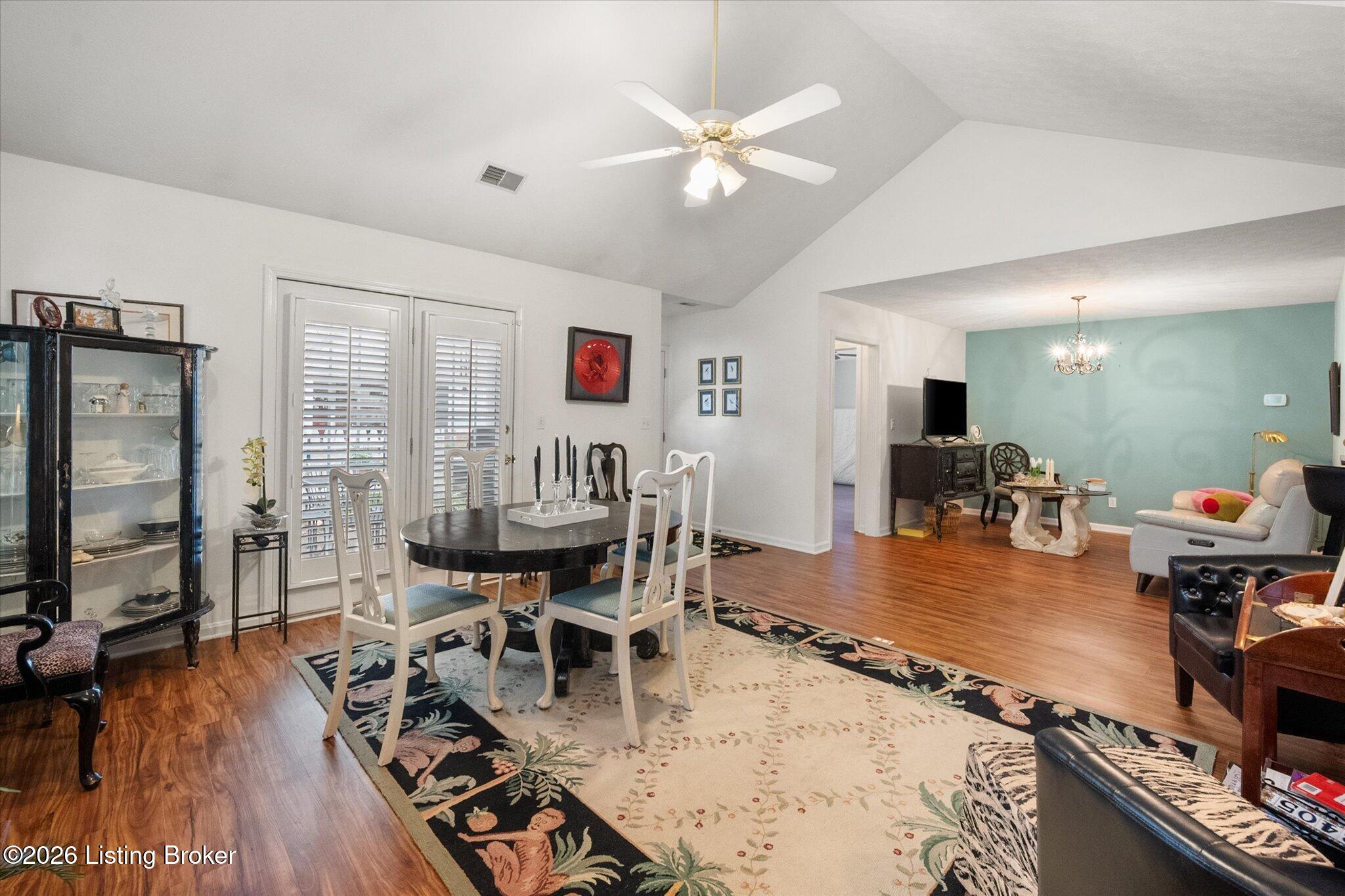 8405 Fox Pointe Pl