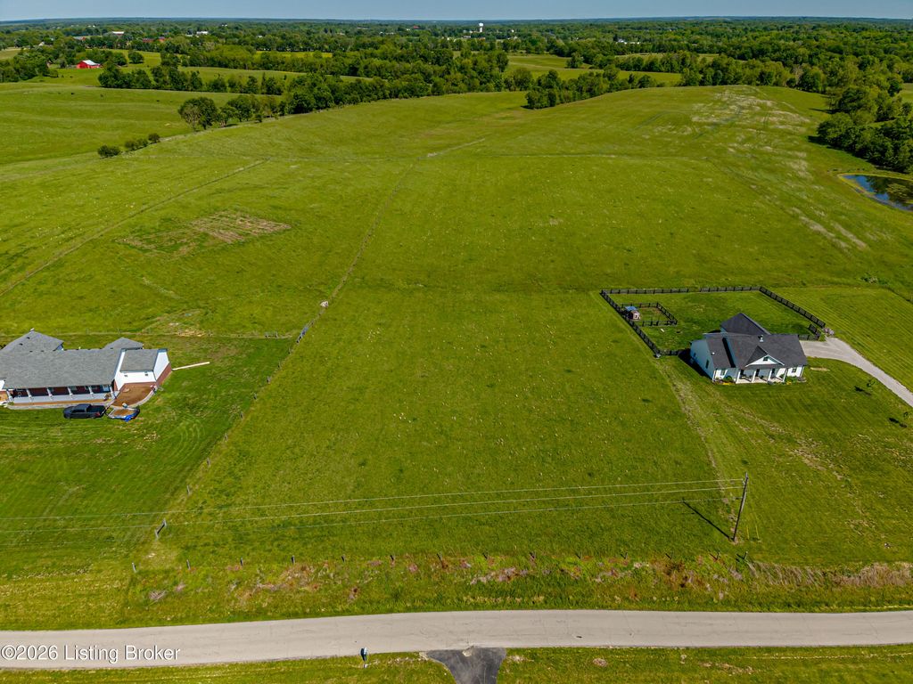Photo of Tract 3 Buzzard Roost Rd, Shelbyville, KY 40065 (MLS # 1717241)