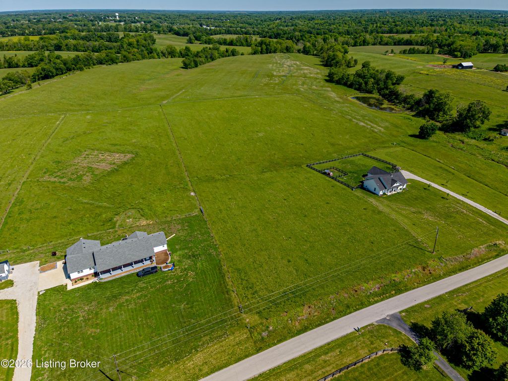 Photo of Tract 3 Buzzard Roost Rd, Shelbyville, KY 40065 (MLS # 1717241)