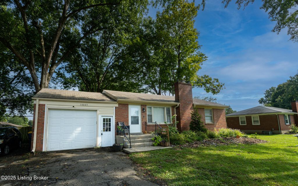 Photo of 10003 3rd Street Rd, Louisville, KY 40272 (MLS # 1704262)