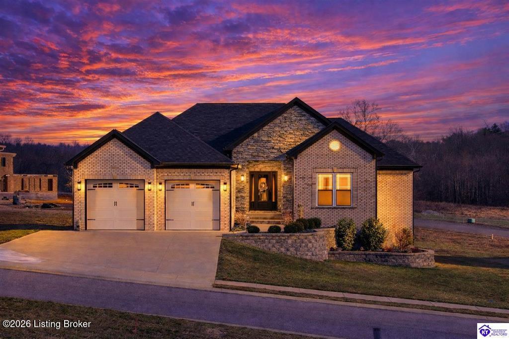 Photo of 105 Bonfire Ln, Elizabethtown, KY 42701 (MLS # 1729682)