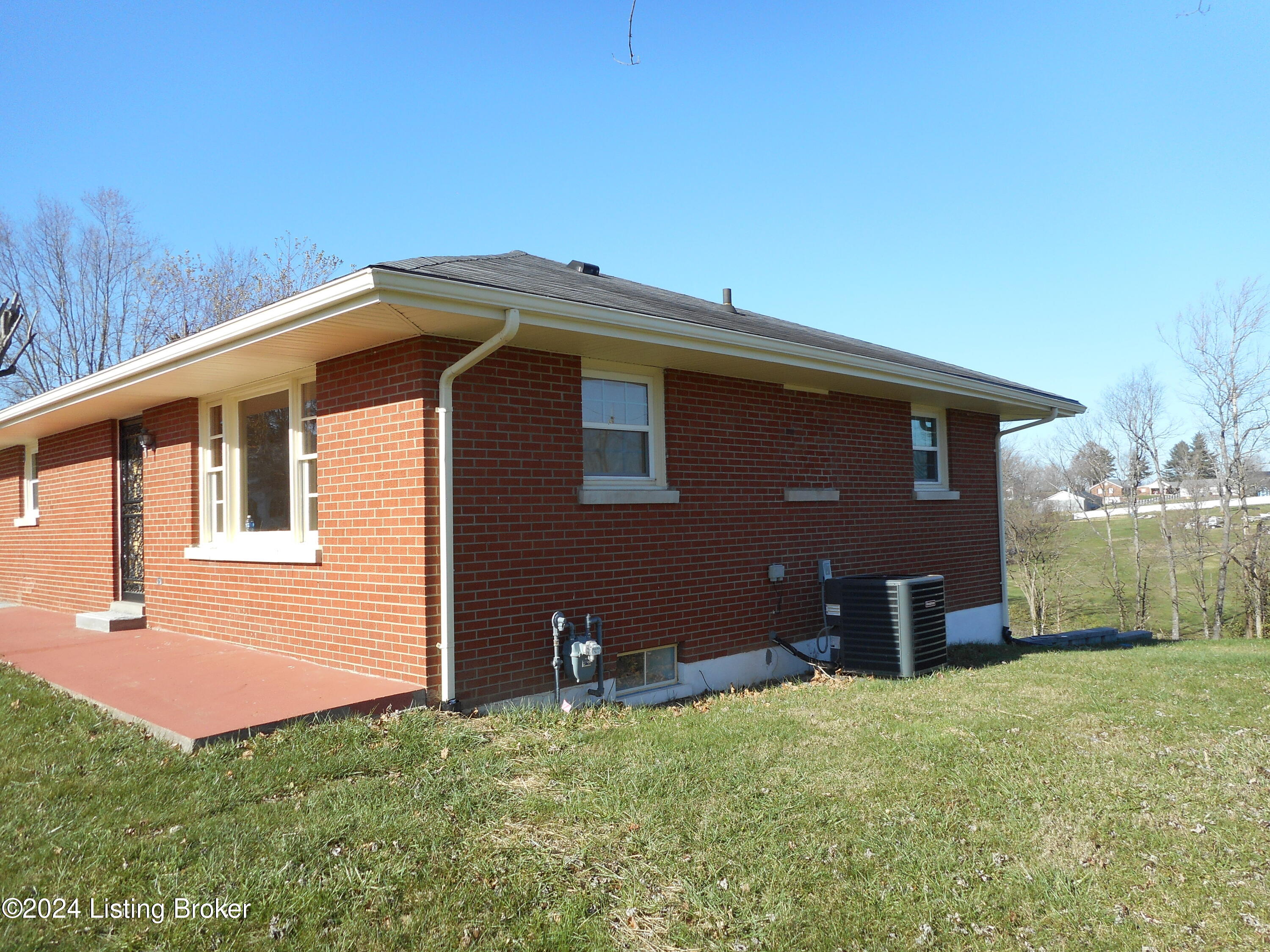 305 West First St, Perryville, Kentucky image 4