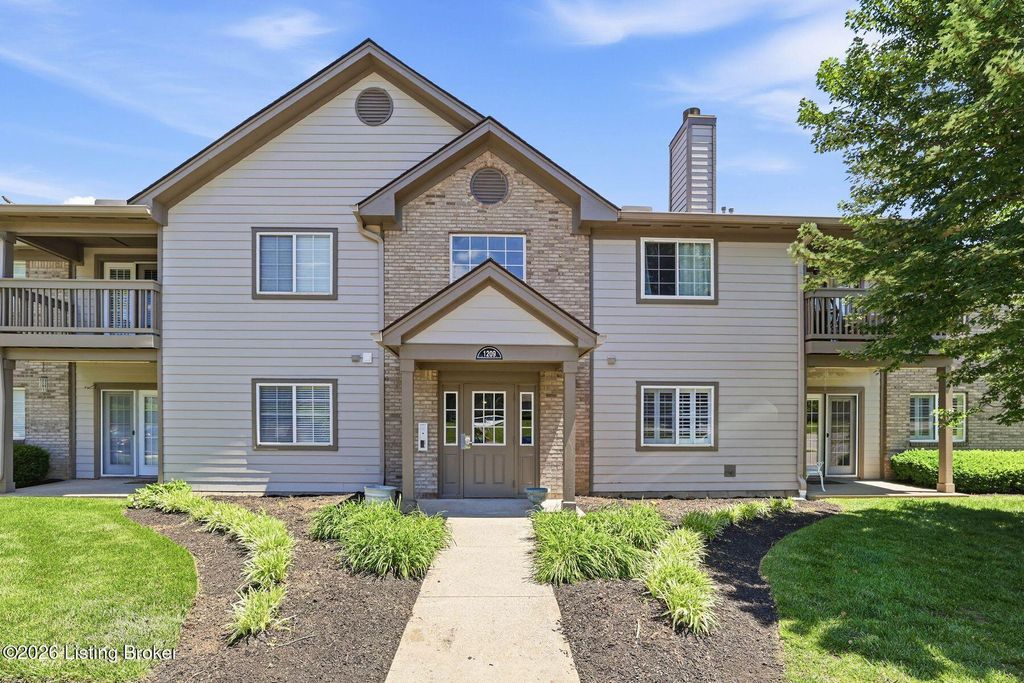 Photo of 1209 Taxus Top Ln #104, Louisville, KY 40243 (MLS # 1718432)