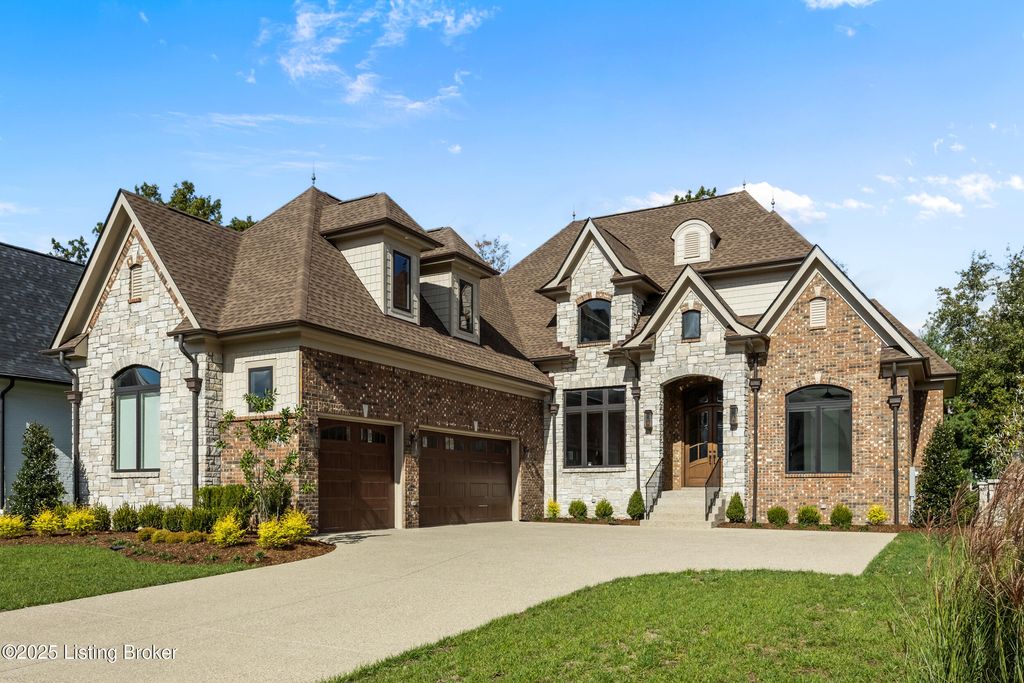 Photo of 6511 Rosecliff Ct, Prospect, KY 40059 (MLS # 1701768)