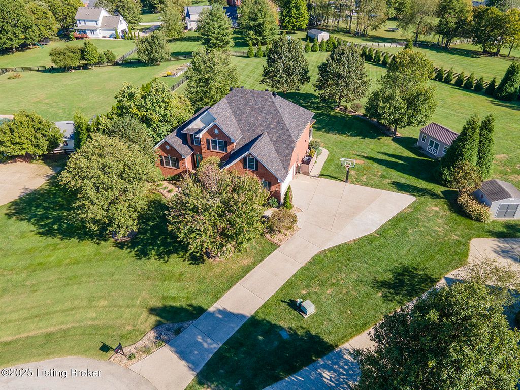 Photo of 5107 Clare Cove, Buckner, KY 40010 (MLS # 1701363)