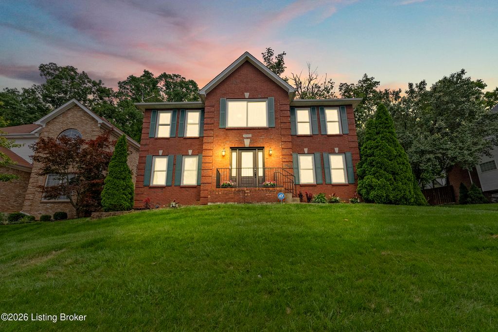 Photo of 4003 Landherr Dr, Louisville, KY 40299 (MLS # 1722627)