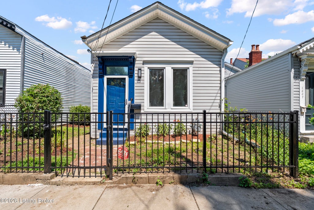Photo of 1205 Rogers St, Louisville, KY 40204 (MLS # 1719871)