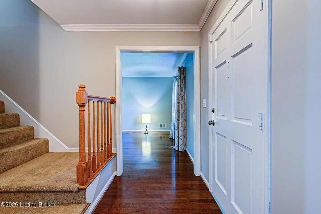 Photo of 816 Foxwood Ave, Louisville, KY 40223 (MLS # 1730279)