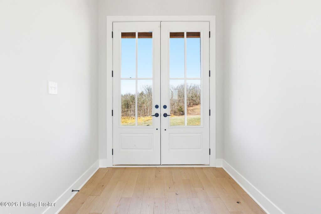 Photo of 17827 Shakes Creek Dr, Fisherville, KY 40023 (MLS # 1710808)