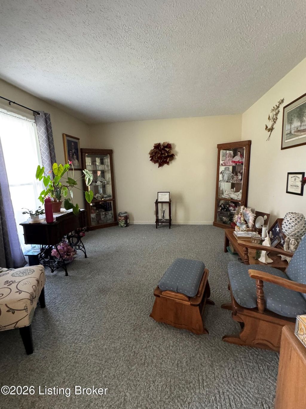 Photo of 116 Rosebank Ct, Louisville, KY 40118 (MLS # 1710934)