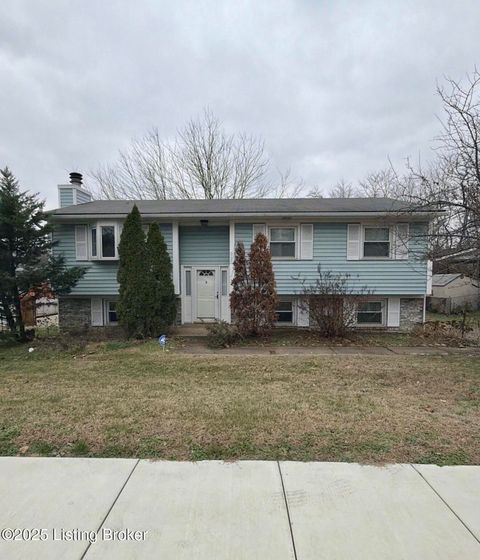 Photo of 8206 Vaughn Mill Rd, Louisville, KY 40228 (MLS # 1705723)