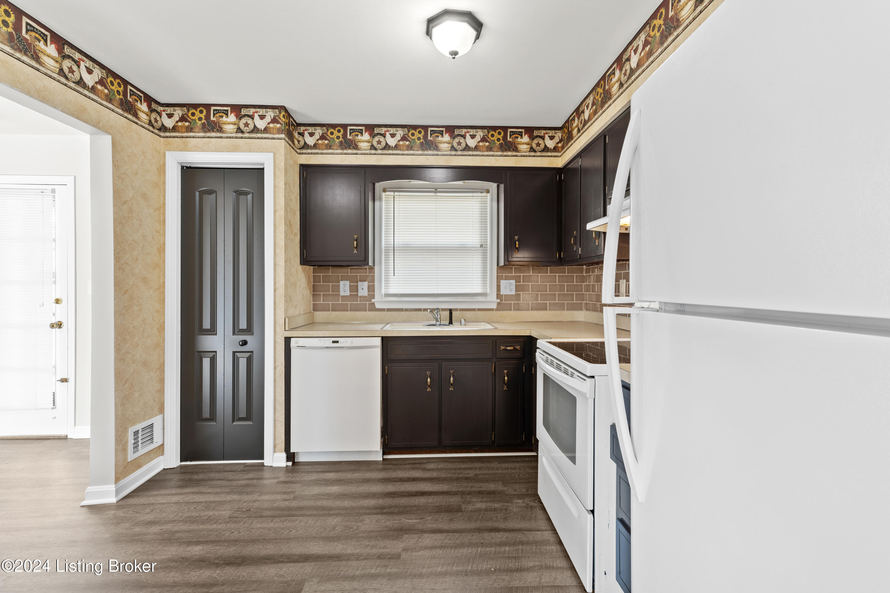 252 Elaine Way, Mt Washington, Kentucky image 9