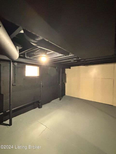 Tiny photo for 405 S 41st St, Louisville, KY 40212 (MLS # 1704977)