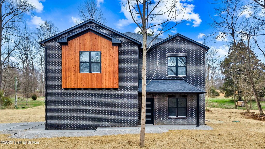 Photo of 7725 Greenbrier Rd, Georgetown, IN 47122 (MLS # 1711137)