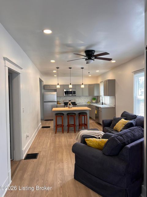 Tiny photo for 237 Glendora Ave, Louisville, KY 40212 (MLS # 1709429)